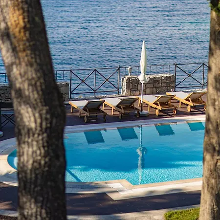 Traumanwesen Direkt Am Wasser Villa Rogač